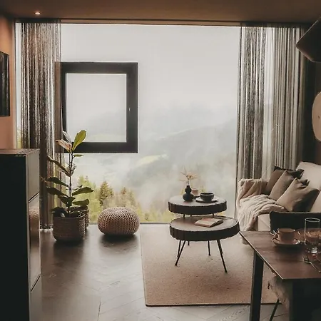 Huettendorf Schloegelberger * ザンクト・マルガレーテン・イム・ルンガウ